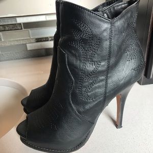 Miranda Lambert heels